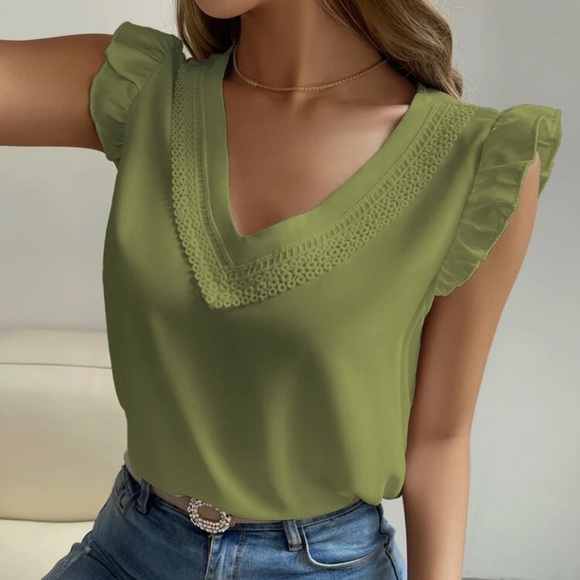 Ruffle Sleeve Blouse - Picture 4 of 7
